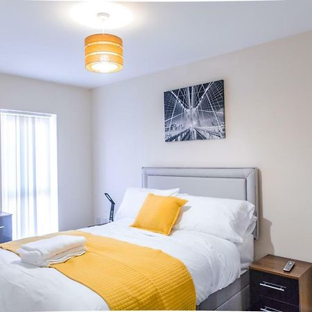 Salford Holiday Apartment Manchester Esterno foto